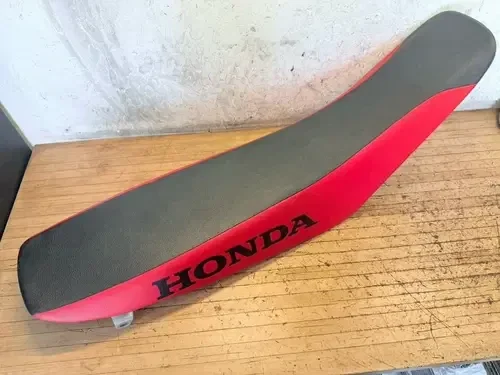 02 03 04 HONDA CRF450R CRF 450 R STOCK OEM COMPLETE SEAT PAN & COVER