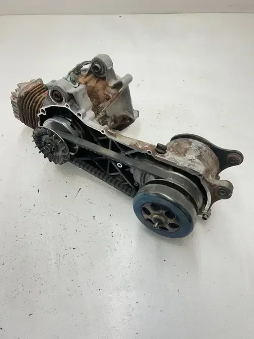 02 2002 Polaris Scrambler 90 2 Stroke OEM Engine Motor Cases Crank Shaft Head