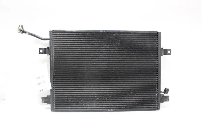 AC CONDENSOR JAGUAR XJ8 1998 99 00 01 02 03 – 897404