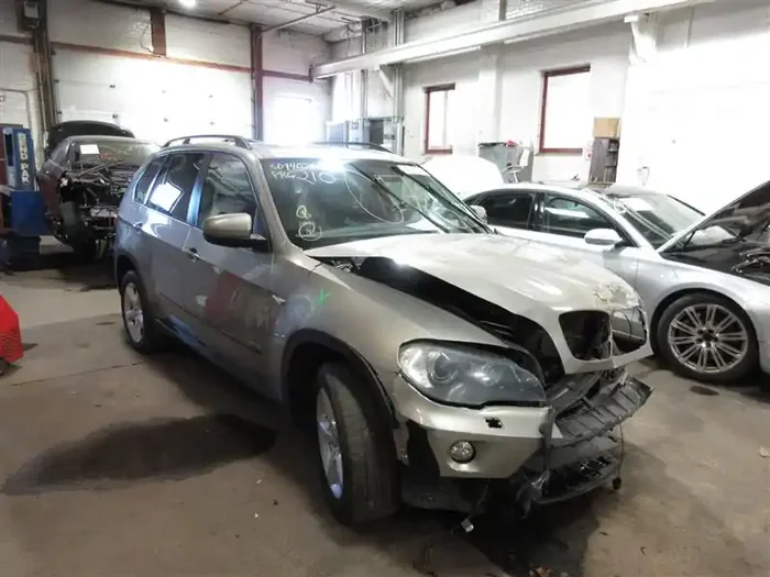 CENTER PILLAR CUT BMW X5 X5M 07 08 09 10 11 12 13 Right – 1066680
