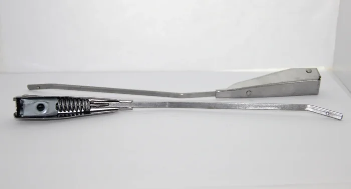 CLASSIC FIAT 500 600 STEEL WIPER ARM (PAIR) 6mm. (Left Hand Drive) BOLT MODEL