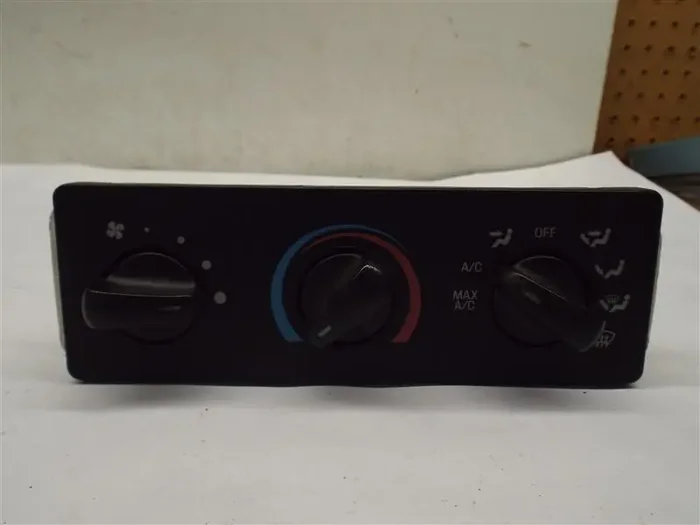 DASH MOUNTED TEMPERATURE CONTROLS Excursion F250SD 99-05 – MRK204029
