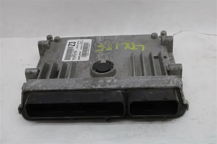 ECU ECM COMPUTER Toyota Corolla 2015 15 – 1075224