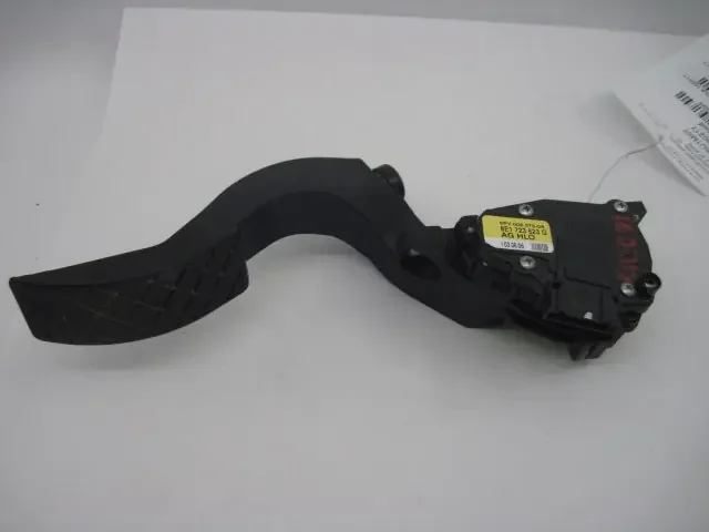 ELECTRONIC PEDAL ASSEMBLY Audi A4 2007 07 – 826669