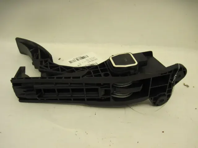 ELECTRONIC PEDAL ASSEMBLY Mercedes-Benz ML500 ML63 2007 07 – 785708
