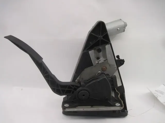 ELECTRONIC PEDAL ASSEMBLY Pathfinder 2008 08 – 688729