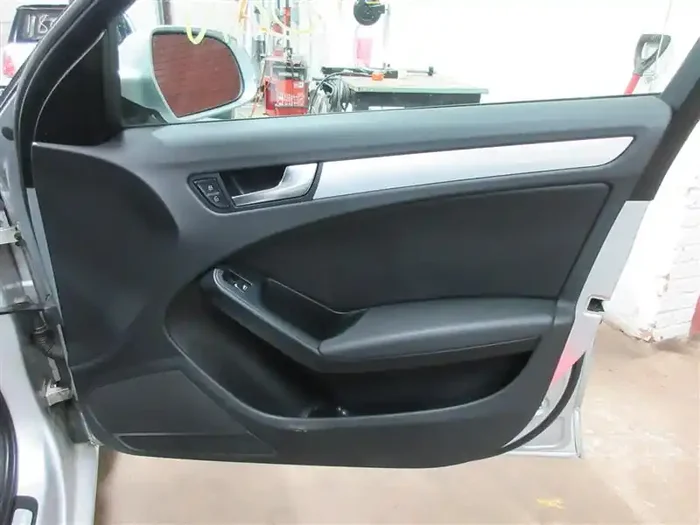 FRONT INTERIOR DOOR TRIM PANEL Audi A4 2010 10 – 914192