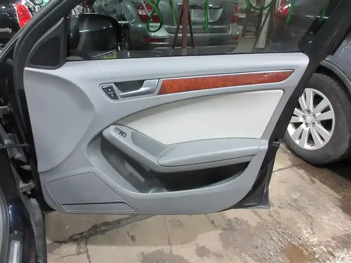 FRONT INTERIOR DOOR TRIM PANEL Audi A4 2011 11 – 1019276