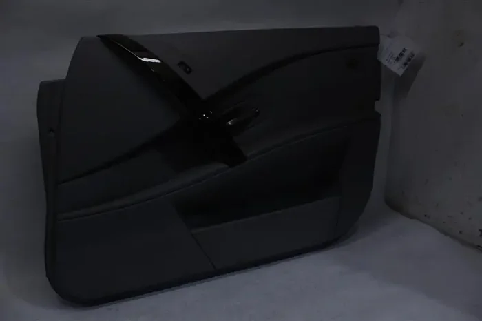 FRONT INTERIOR DOOR TRIM PANEL BMW 530i 2007 07 – 948958