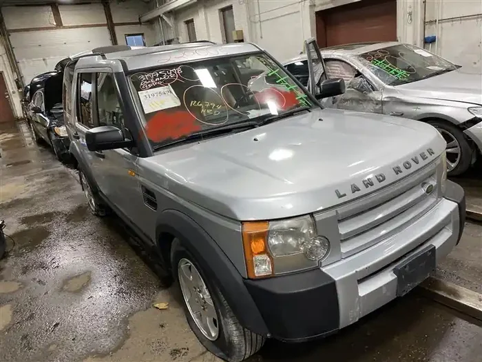 FRONT INTERIOR DOOR TRIM PANEL Land Rover LR3 2006 06 – 1106050