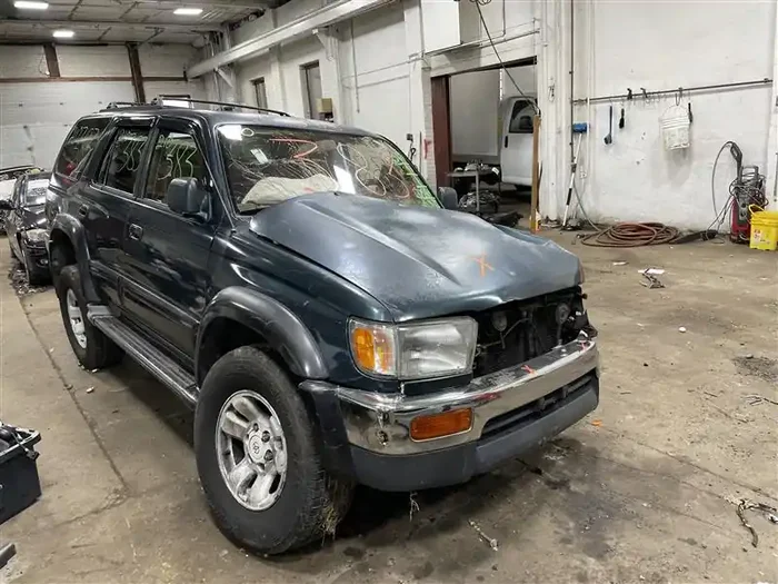 HEADLIGHT LAMP ASSEMBLY 4 Runner 1996 96 1997 97 1998 98 Right – 1100606