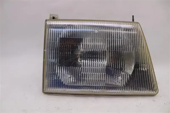 HEADLIGHT LAMP ASSEMBLY E150 Van E250 Van E350 E350 Van 92-96 Right – 863084