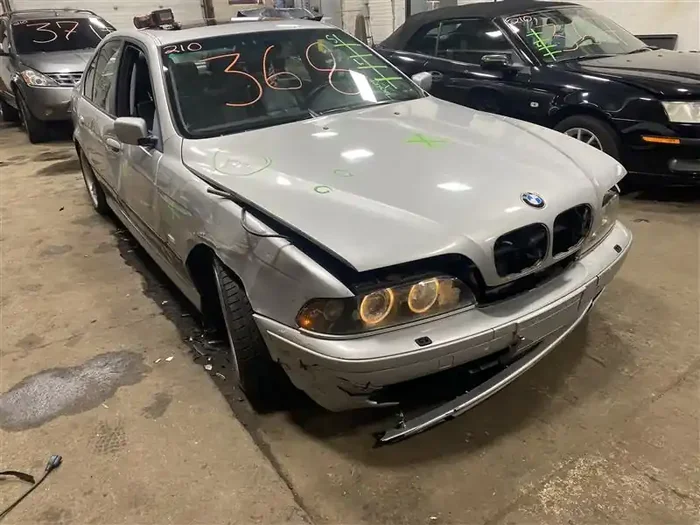 INDEPENDENT REAR SUSPENSION 530i 525i 540i 2002 02 2003 03 Left – 1099139