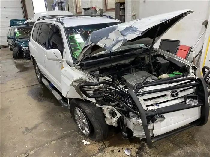 INDEPENDENT REAR SUSPENSION Toyota Highlander 04 05 06 07 Left – 1105273