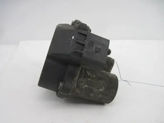 INTAKE MANIFOLD Volkswagen Jetta 2006 06 – 675492
