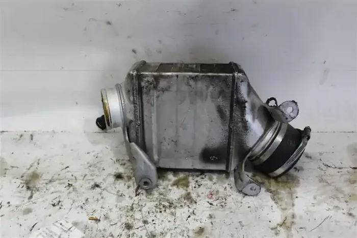 INTERCOOLER 550i 550i Gt 650i 750 HYBRID 750i 750il X5 X6 08-15 Right – 981190
