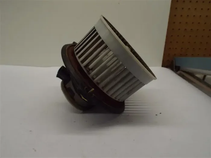 [INVENTORYCAR_YEAR_MAKE_MODEL] FRONT A/C HEATER BLOWER MOTOR – MRK191563