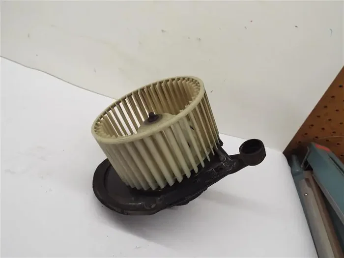 [INVENTORYCAR_YEAR_MAKE_MODEL] FRONT A/C HEATER BLOWER MOTOR – MRK234097