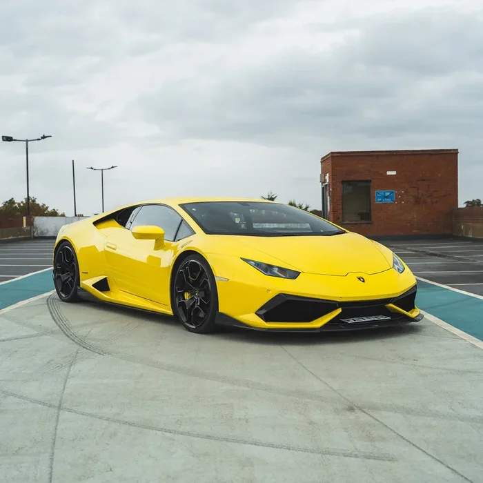 LAMBORGHINI HURACAN LP-610 CARBON FIBRE SIDE SKIRTS – CT DESIGN