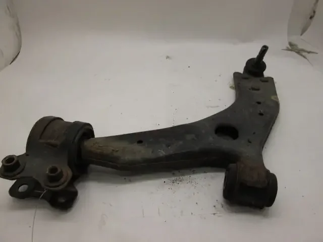 LOWER CONTROL ARM Volvo 40 50 V70 04 05 06 07 08 Left – 726668