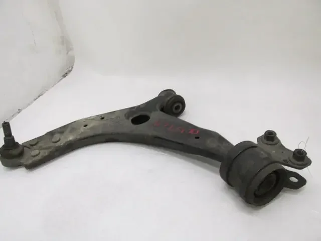 Lower Control Arm Volvo V40 C30 V70 V50 C30 2006 06 2007 07 08 left – 625316