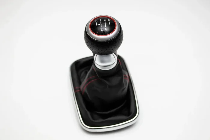 MK4 Shift Knob Volkswagen GTI Jetta Golf R32 – OEM Fitment – 5 Speed – Red/Black – Red Stiching