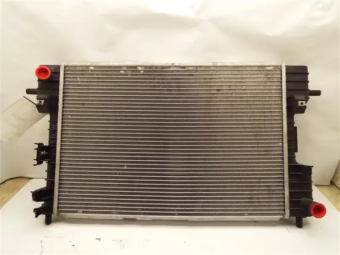 Radiator FIVE HUNDRED 2005 – MRK200870