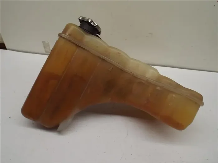 RADIATOR OVERFLOW BOTTLE 300 Challenger Charger 2011-2020 – MRK194009