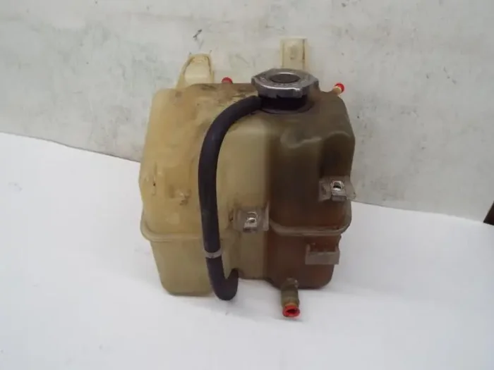 RADIATOR OVERFLOW BOTTLE Sebring Stratus 01 02 03 04 05 06 – MRK246943