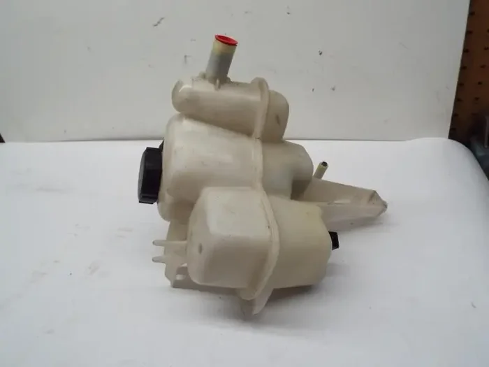 RADIATOR OVERFLOW Mariner Mazda Tribute Escape 2001 01 02 03 04 05 06 – 12 – MRK253410