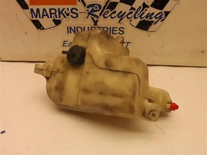 RADIATOR OVERFLOW Mazima Altima 2002 02 2003 03 04 – 08 – MRK157996