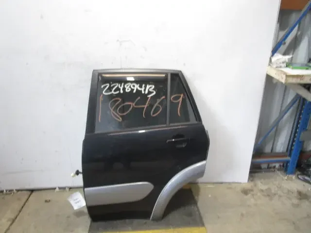 REAR DOOR Rav4 2001 01 2002 02 2003 03 2004 04 2005 05 Left – 954897