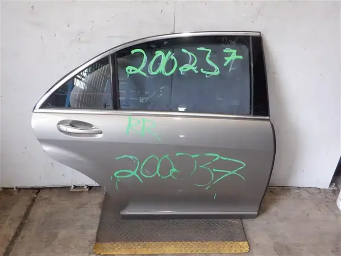 REAR DOOR S350 S400 S450 Cdn S550 S600 S63 S65 SL55 SL550 07-13 Right – 1046984