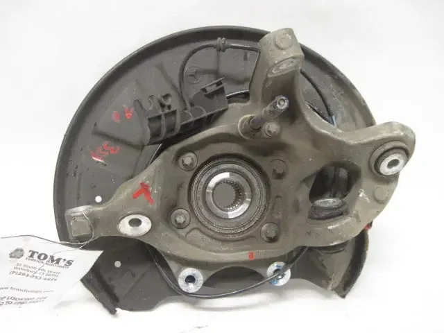 REAR HUB WITH SPINDLE E250 Van CLS400 CLS550 CLS63 E250D 10-16 Left – 887706