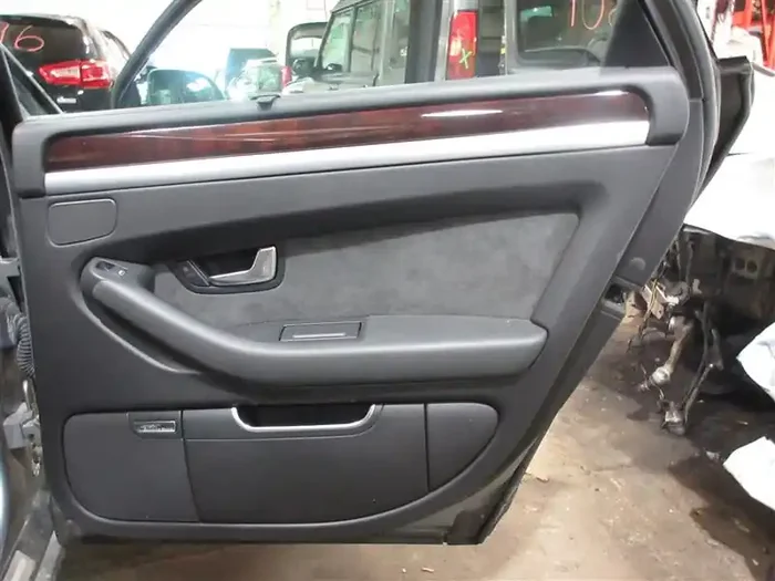 REAR INTERIOR DOOR TRIM PANEL Audi A8 S8 2009 09 – 1068547