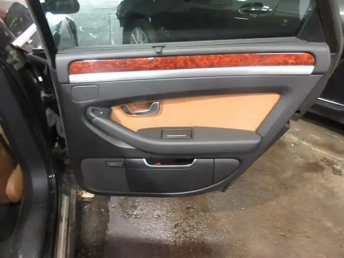 REAR INTERIOR DOOR TRIM PANEL Audi A8 S8 2009 09 – 1080354