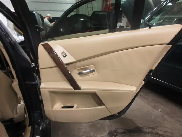 REAR INTERIOR DOOR TRIM PANEL BMW 525i 2005 05 – 1070697