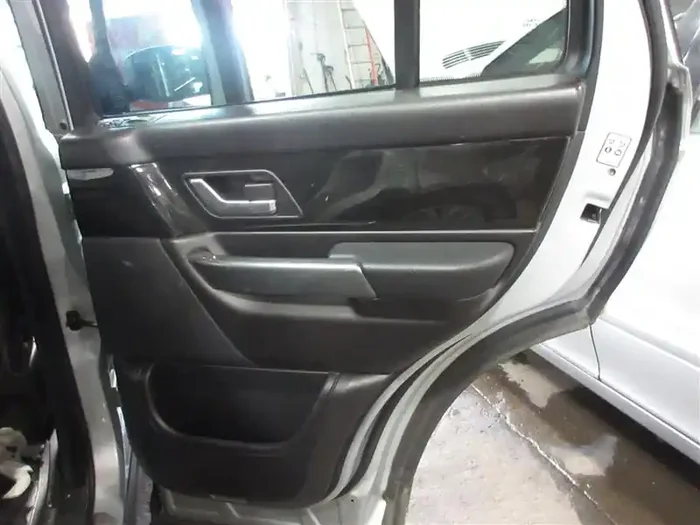 REAR INTERIOR DOOR TRIM PANEL Range Rover Sport 2007 07 – 1085634