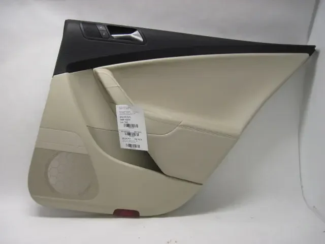 REAR INTERIOR DOOR TRIM PANEL Volkswagen Passat 2010 10 – 782487