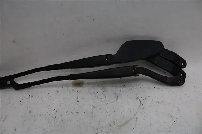 WINDSHIELD WIPER ARM Mercedes-Benz C300 C350 2013 13 – 1092094