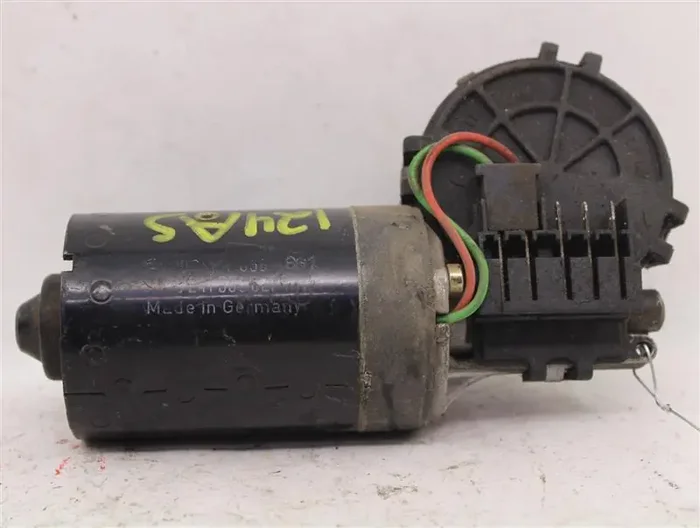 WINDSHIELD WIPER MOTOR 911 911 Turbo Boxster Boxster S Carrera 97-04 – 979336