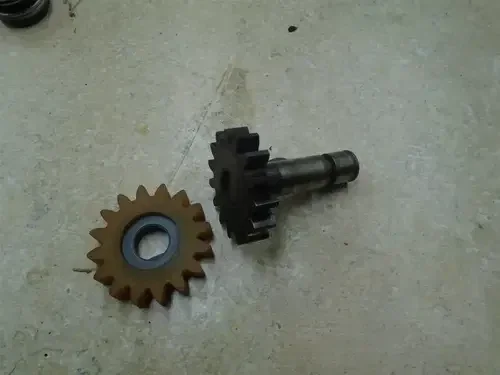 Yamaha 1200 VMAX VMX1200 Used Engine Water Pump Gears 1986 YB170