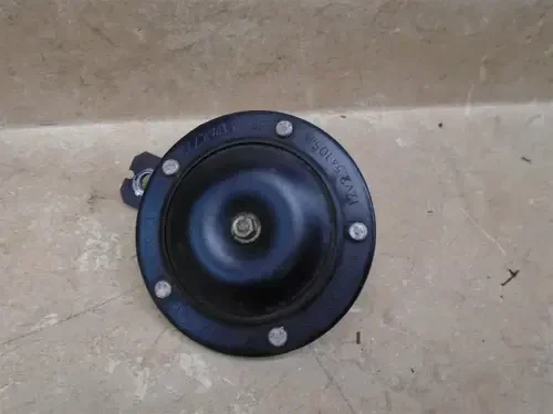 Yamaha 650 XJ MAXIM XJ650 Used Horn 1982 YB142